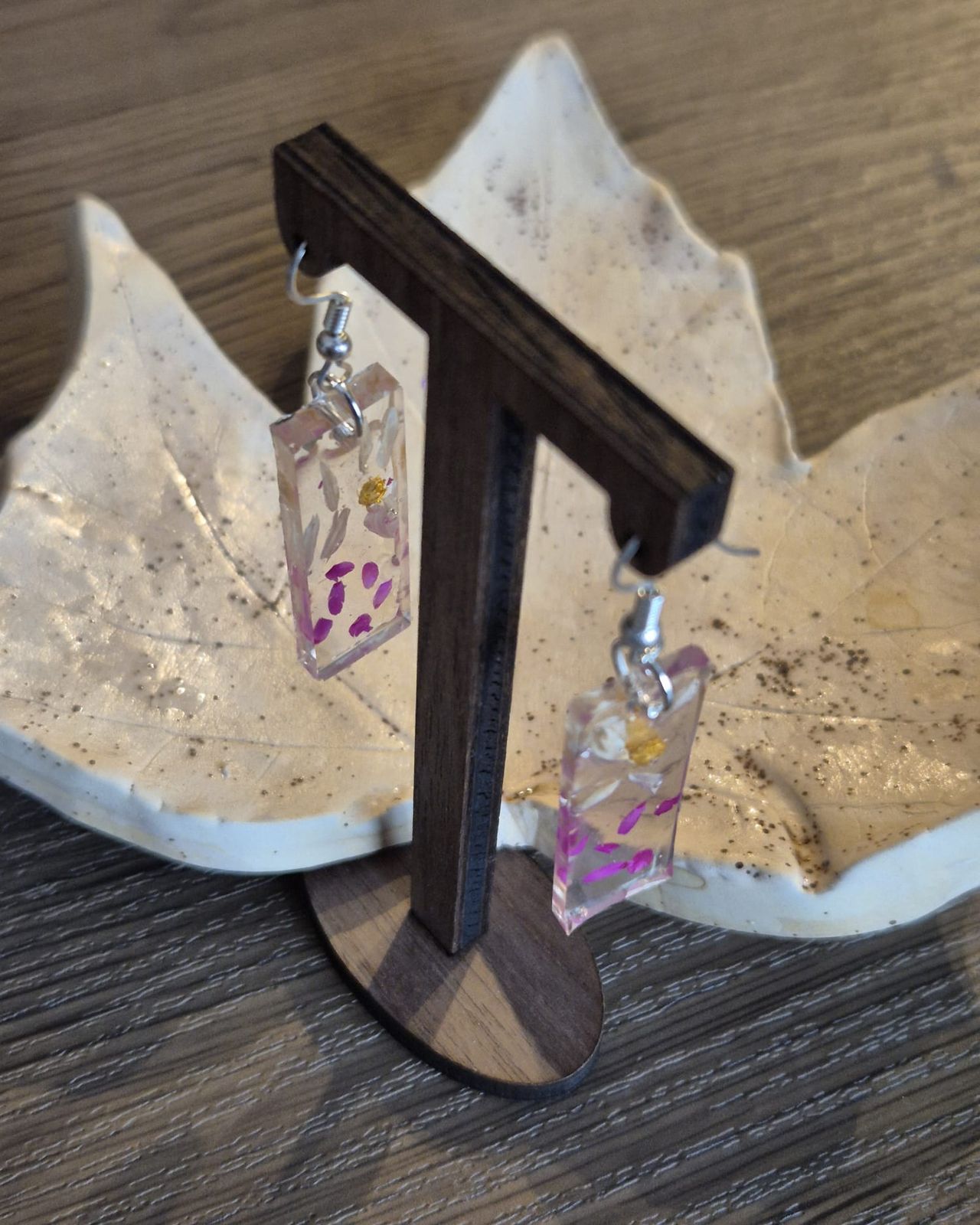 Pendientes de epoxi malva — foto 4